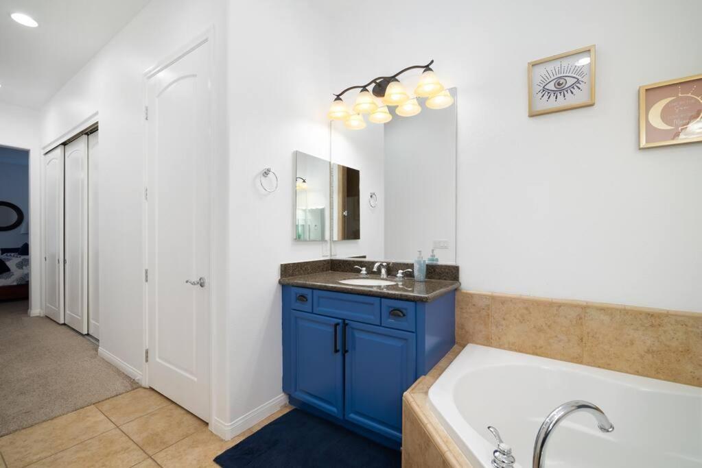 Legacy Villas: Spacious 3-Bed Villa with Pool Access and Entertainment La Quinta Exterior photo